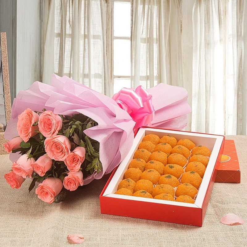 Pink Roses With Motichoor Ladoo