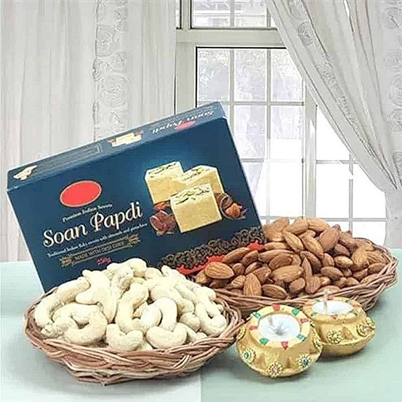 Sweet N Divine Hamper