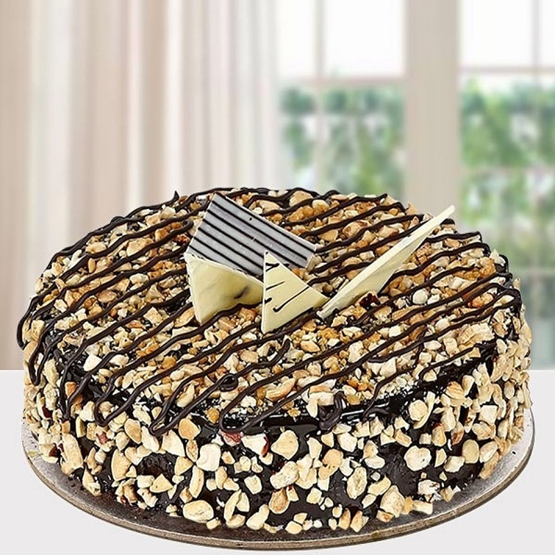Crunchy Choco Cake Christmas Special