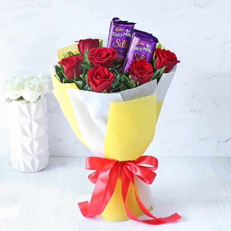 Fascinating Bouquet Christmas Gifts