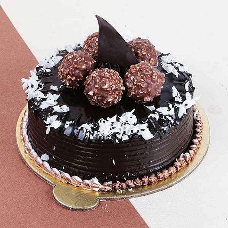 Ferrero Rocher Cake Christmas Gifts