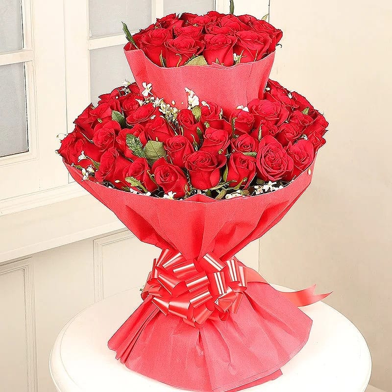 Beautiful Two Layer Roses Bouquet
